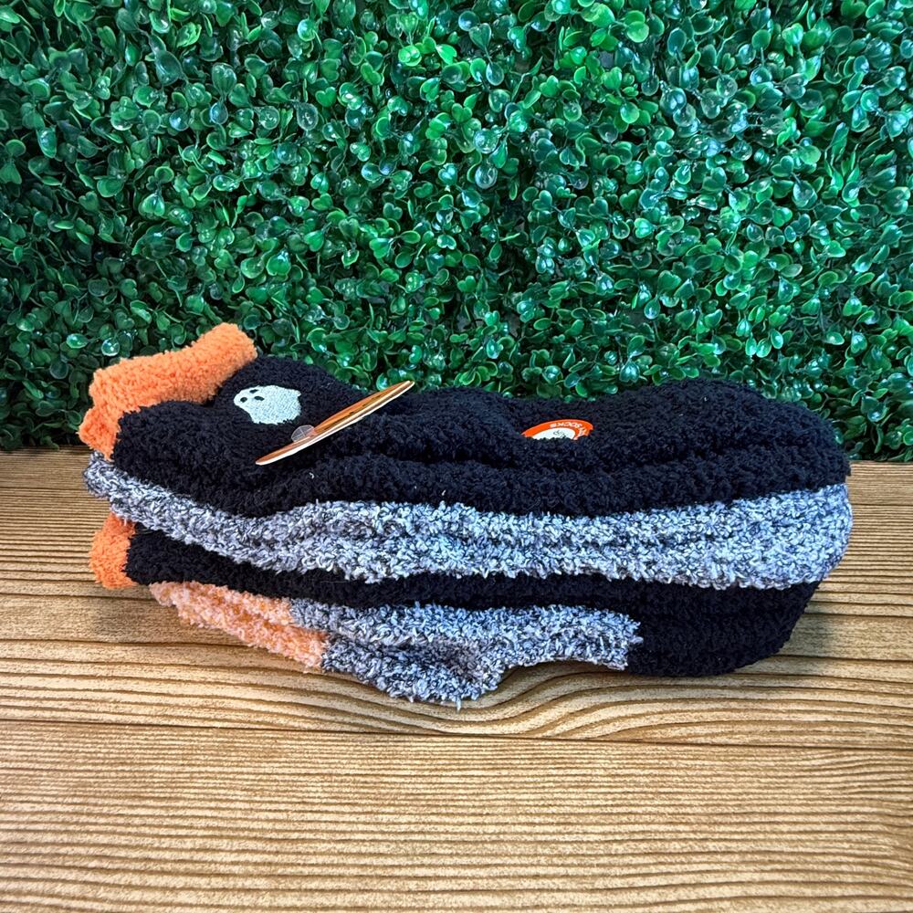 New 4 Pack Of MeMoi Fuzzy Cozy Halloween Socks Fall Colors Womens Bundle Gift